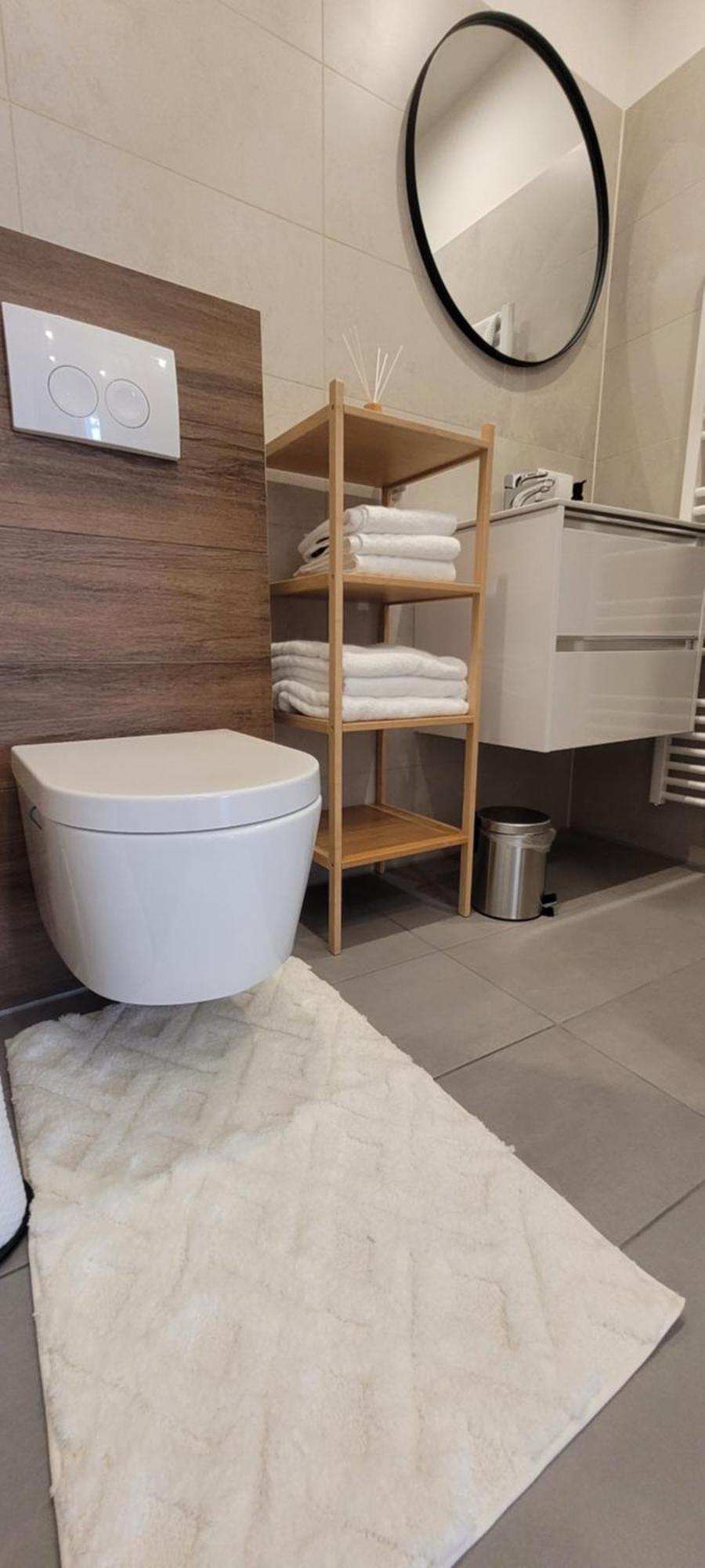 Altbauwohnung Mit Charme - Selbst Check In - Queensize Bett 비엔나 외부 사진
